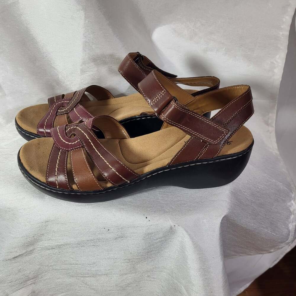 Clarks Women's Hayla Pier Brown Multi Leather Wedge Sandals 9.5